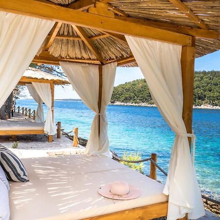 Holiday Home Sunny Side فيلا لوكا المظهر الخارجي الصورة